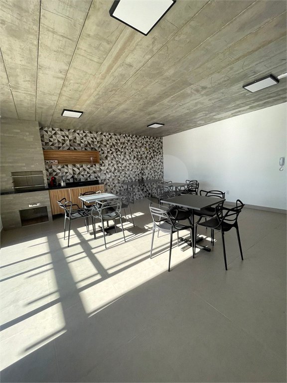 Apartamento à venda com 2 quartos em Chora Menino, São Paulo, SP