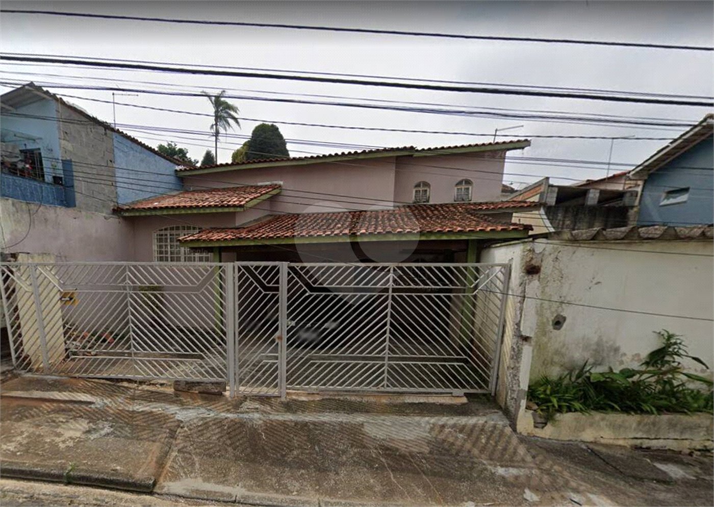 Sobrado à venda com 2 suítes em Mogi Moderno, Mogi das Cruzes, SP
