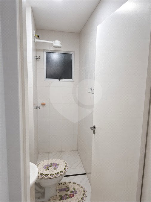 Apartamento à venda com 2 quartos no Centro-sul, Várzea Grande, MT