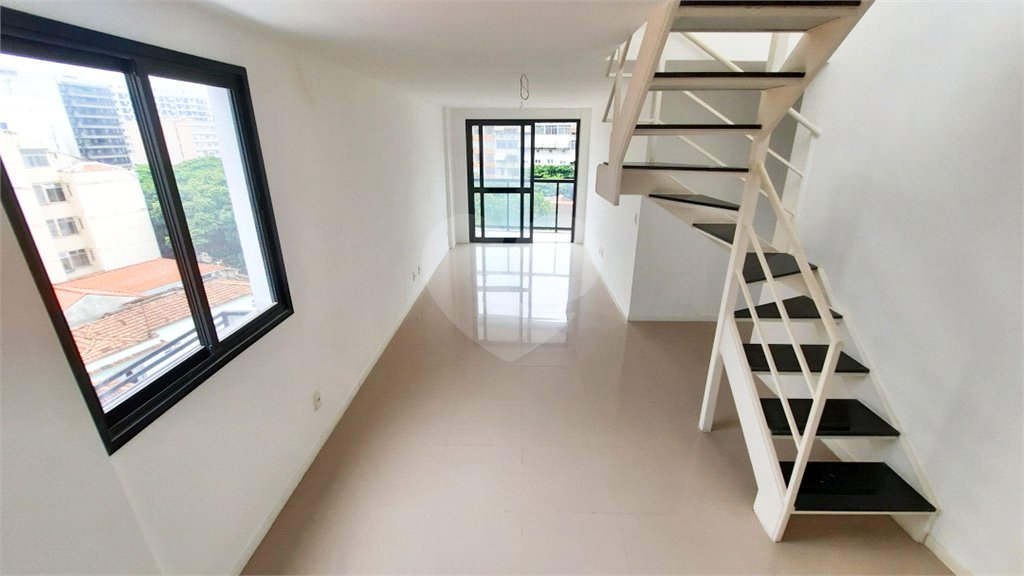 Cobertura à venda com 2 quartos, sendo 1 suíte,  em Tijuca, Rio de Janeiro, RJ