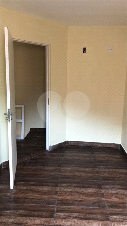 Casa à venda com 8 quartos no condomínio Quaresmeira, Suzano - SP