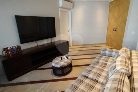 Duplex para alugar com 3 suítes em Real Parque, São Paulo, SP