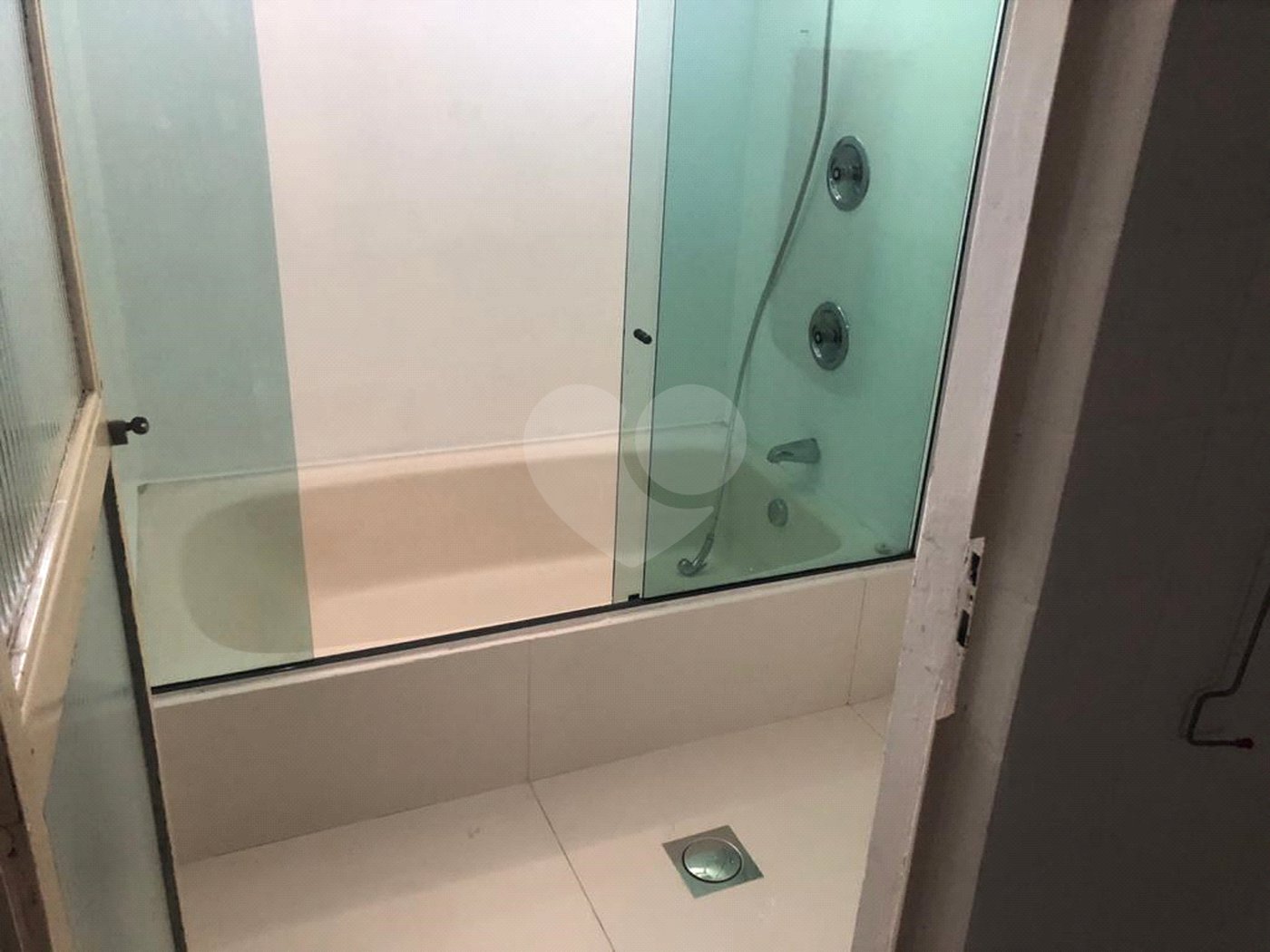 Casa de Vila à venda com 4 quartos, sendo 2 suítes, em Jardim dos Estados, São Paulo, SP