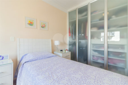 Apartamento à venda com 4 quartos, sendo 3 suítes,  em Indianópolis, São Paulo, SP