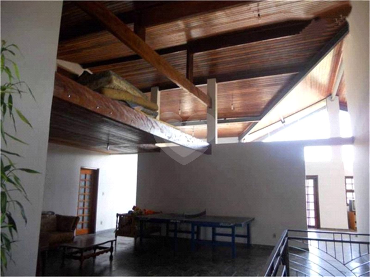 Casa à venda com 5 quartos, sendo 1 suíte,  no condomínio Chacaras do Lago, Vinhedo - SP