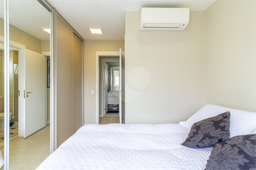 Apartamento à venda com 3 quartos, sendo 1 suíte,  em Jardim Vazani, São Paulo, SP