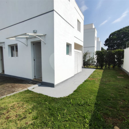 Casa de Vila à venda com 3 quartos, sendo 1 suíte, em Loteamento Jardim Morumbi, Atibaia, SP