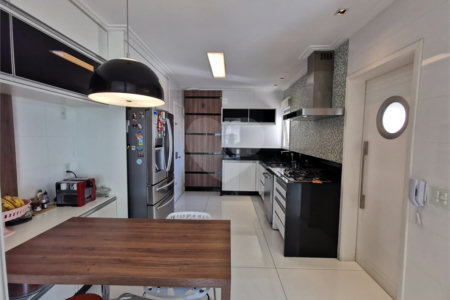 Apartamento à venda com 3 suítes em Jardim Monte Kemel, São Paulo, SP