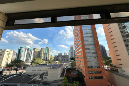 Apartamento à venda com 1 quarto em Moema, São Paulo, SP