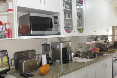 Apartamento à venda com 4 quartos, sendo 1 suíte, em Chácara Inglesa, São Paulo, SP