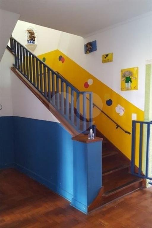 Sobrado à venda com 4 quartos, sendo 1 suíte, em Vila Monumento, São Paulo, SP
