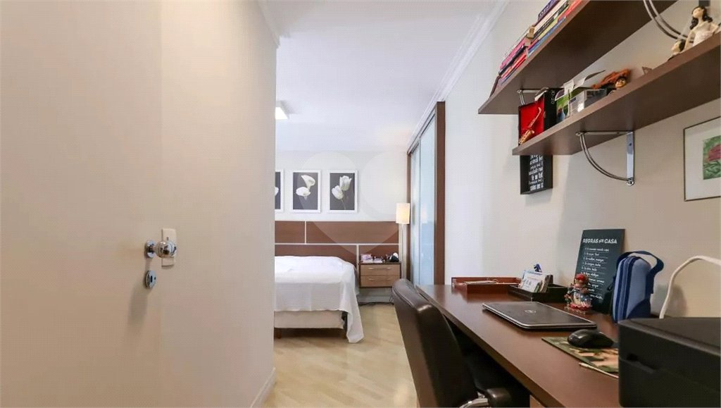 Apartamento à venda com 3 suítes em Vila Ipojuca, São Paulo, SP