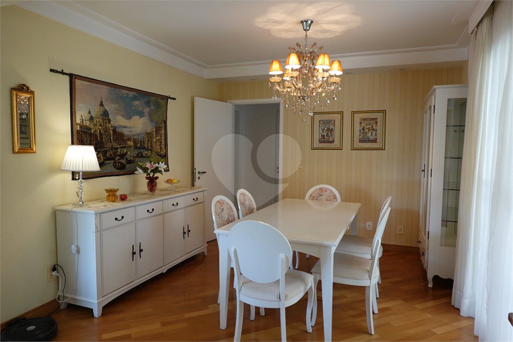 Apartamento à venda com 4 quartos, sendo 2 suítes, em Cidade São Francisco, São Paulo, SP