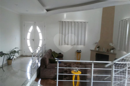 Casa à venda com 3 suítes no condomínio Residencial dos Lagos, Itupeva - SP