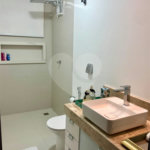 Casa à venda com 3 quartos, sendo 1 suíte, no condomínio Residencial Macaúba, Rondonópolis - MT