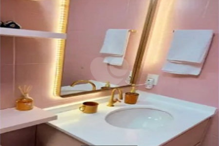 Apartamento à vendo no bairro Centro