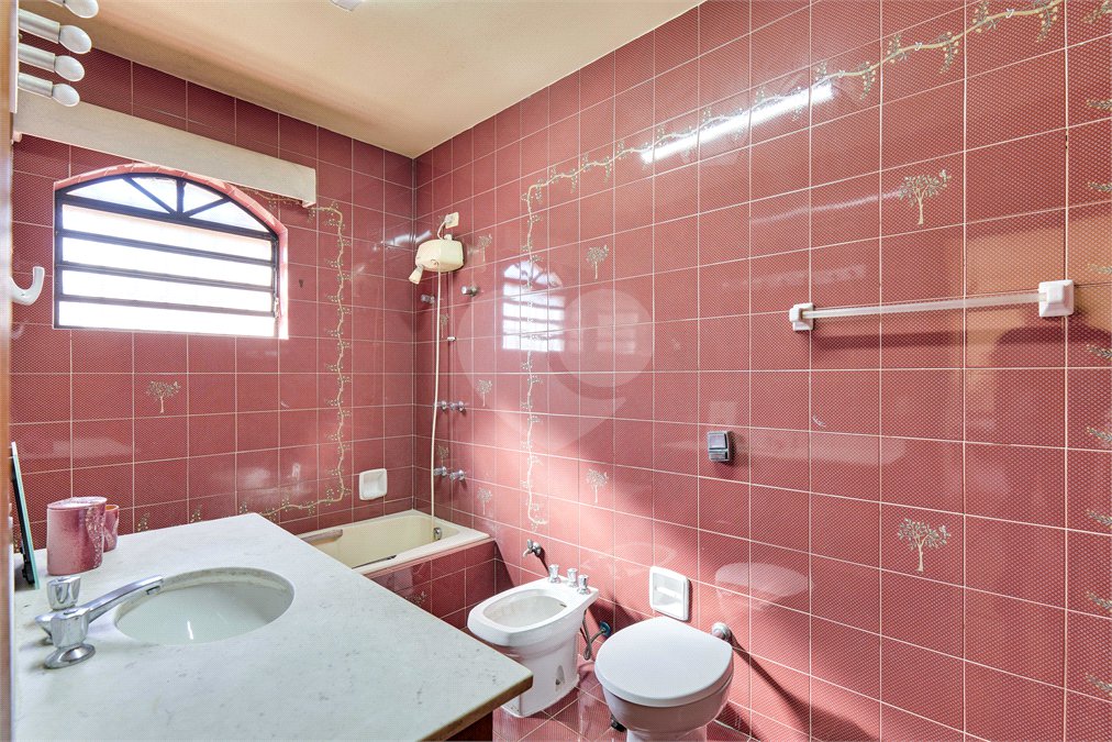 Casa de Vila à venda com 4 suítes em Granja Julieta, São Paulo, SP