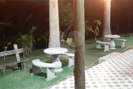 Chácara à venda com 3 suítes em Vila São Geraldo, São José dos Campos, SP