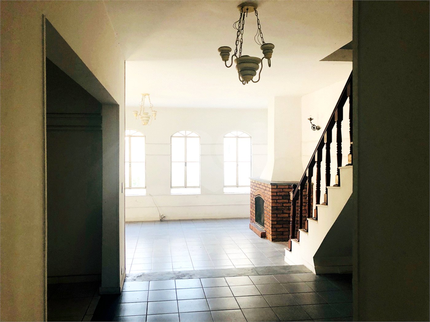 Sobrado à venda com 4 quartos, sendo 3 suítes, em Vila Rosália, Guarulhos, SP