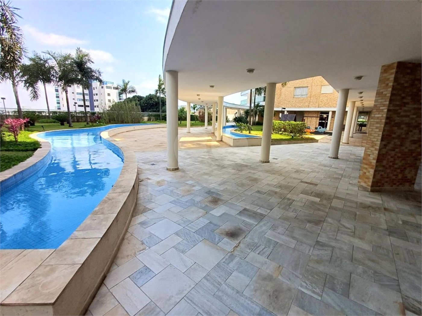 Apartamento à venda com 3 suítes em Santa Teresinha, São Paulo, SP