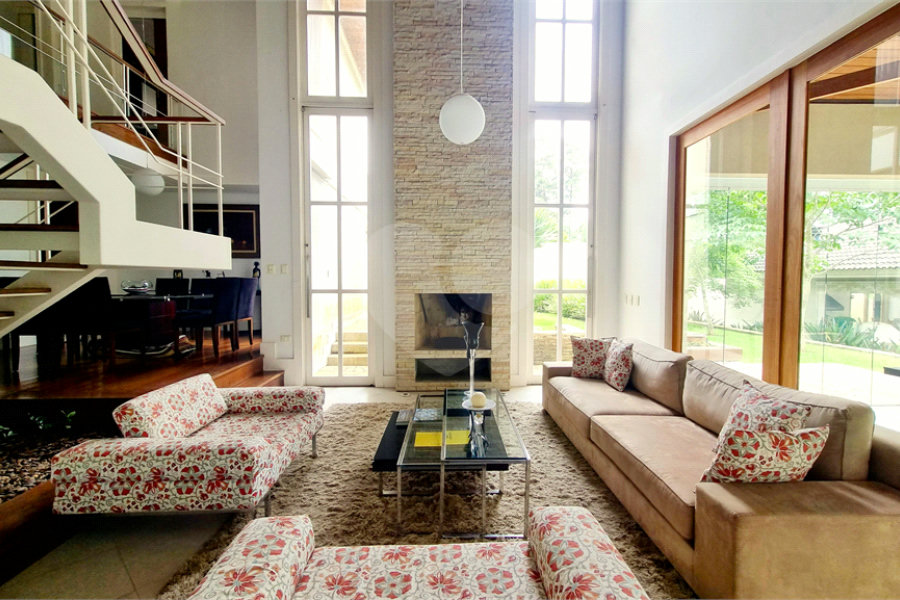 Casa à venda ou para alugar com 5 suítes em Serra da Cantareira, Mairiporã, SP
