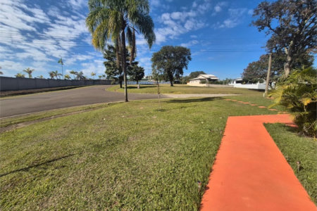 Chácara com 3 dormitórios à venda, 1200 m² por R$ 870.000,00 - Condomínio Ninho Verde II - Pardinho/SP