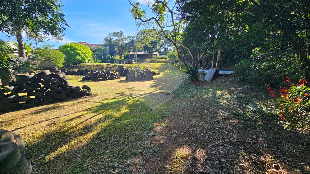 Chácara à venda ou para alugar com 3 quartos em Vila Marcelo, São Paulo, SP