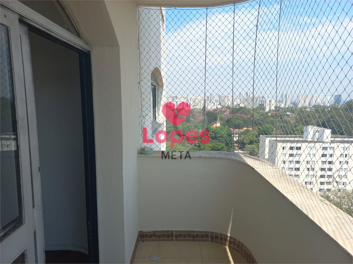 Apartamento à venda com 4 quartos, sendo 2 suítes,  em Vila Adyana, São José dos Campos, SP