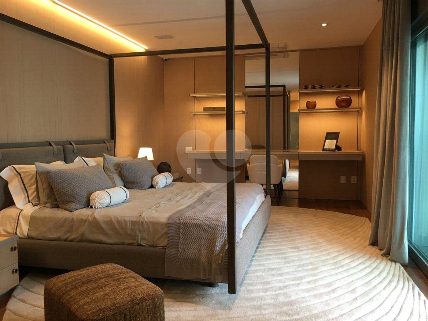 Apartamento à venda com 4 suítes em Vila Gomes Cardim, São Paulo, SP