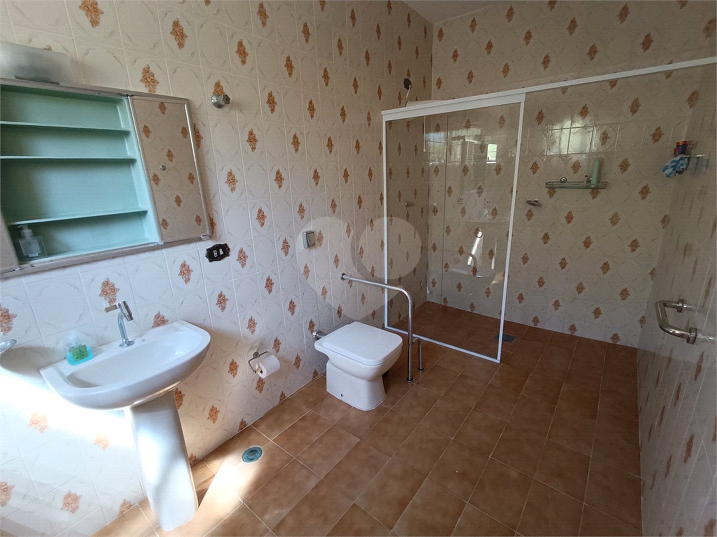 Casa para alugar com 3 quartos, sendo 1 suíte,  em Esplanada Mendes Moraes, São Roque, SP