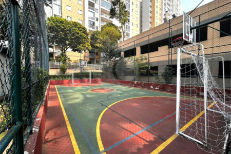 Apartamento à venda com 3 quartos, sendo 1 suíte,  em Vila Paulo Silas, São Paulo, SP