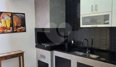 Casa à venda com 4 quartos, sendo 2 suítes,  no condomínio Bosque dos Pássaros, São Paulo - SP