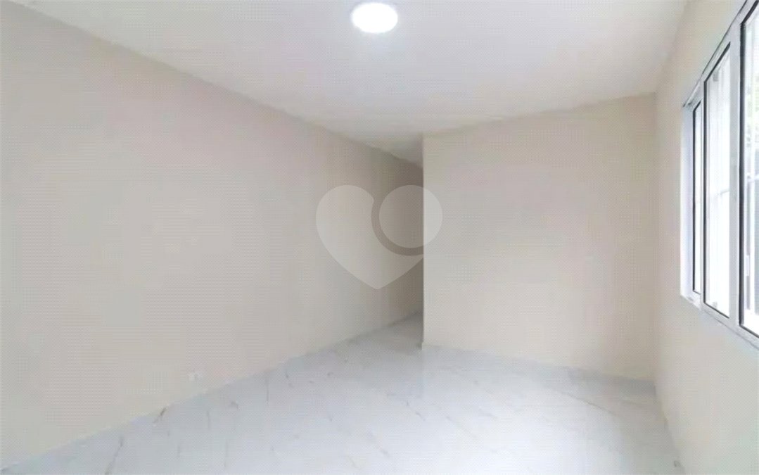 Casa à venda com 3 quartos, sendo 1 suíte, em Jardim Peri Peri, São Paulo, SP