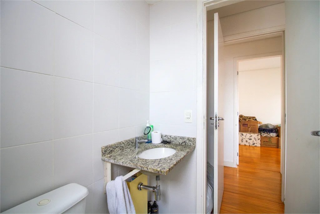 Apartamento à venda com 3 quartos, sendo 2 suítes, em Vila Lageado, São Paulo, SP