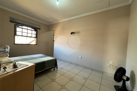 Casa à venda com 3 quartos, sendo 1 suíte, em Vila Galvão, Guarulhos, SP