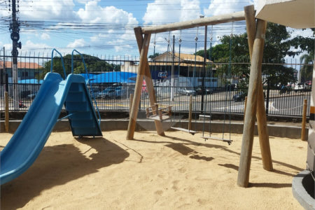 Apartamento à venda com 2 quartos, sendo 1 suíte,  em Estância Itaguaí, Caldas Novas, GO
