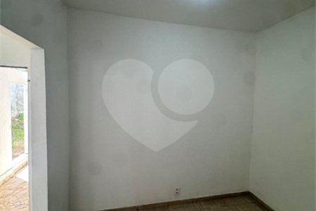 Casa à venda ou para alugar com 1 quarto em Campo Grande, Rio de Janeiro, RJ