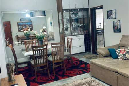 CASA TERREA NO CENTRO
