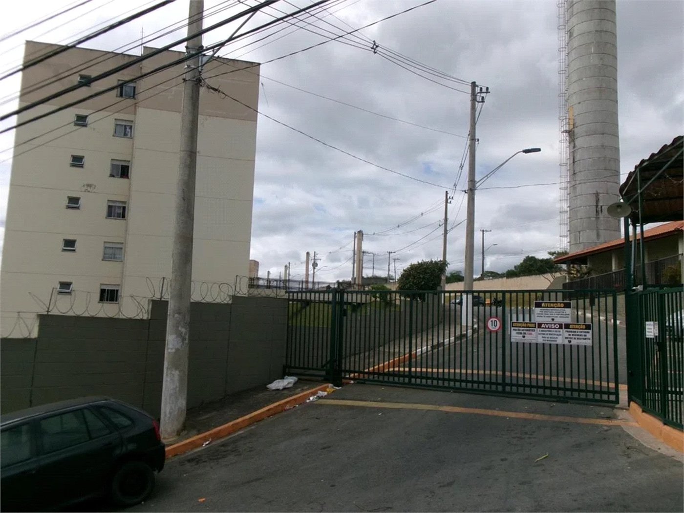 Apartamento no Condomínio Arco-Íris 2 Quartos