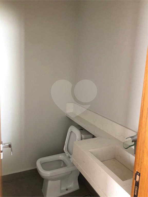 Casa à venda com 3 suítes no condomínio Parque Faber IV, São Carlos - SP