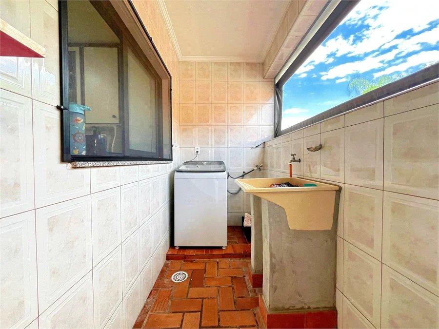 Casa à venda com 4 quartos, sendo 1 suíte,  em Loteamento Santa Rosa, Piracicaba, SP