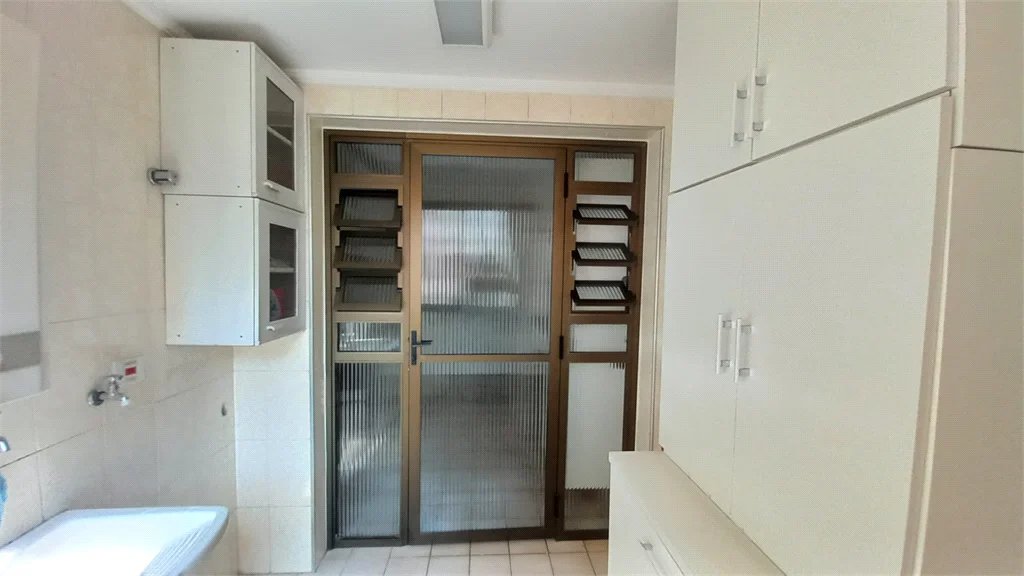 Apartamento à venda com 3 quartos, sendo 1 suíte, em Vila Indiana, São Paulo, SP