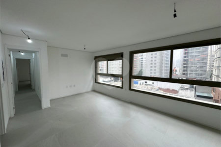 Apartamento à venda com 3 suítes em Moema, São Paulo, SP