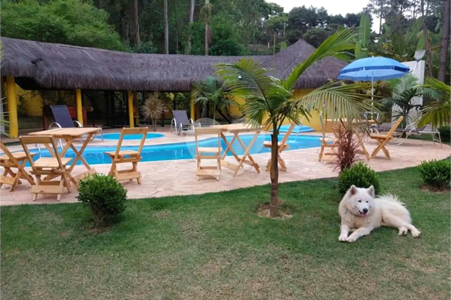 Casa à venda com 6 quartos, sendo 5 suítes,  no condomínio Cinco Lagos, Mairiporã - SP