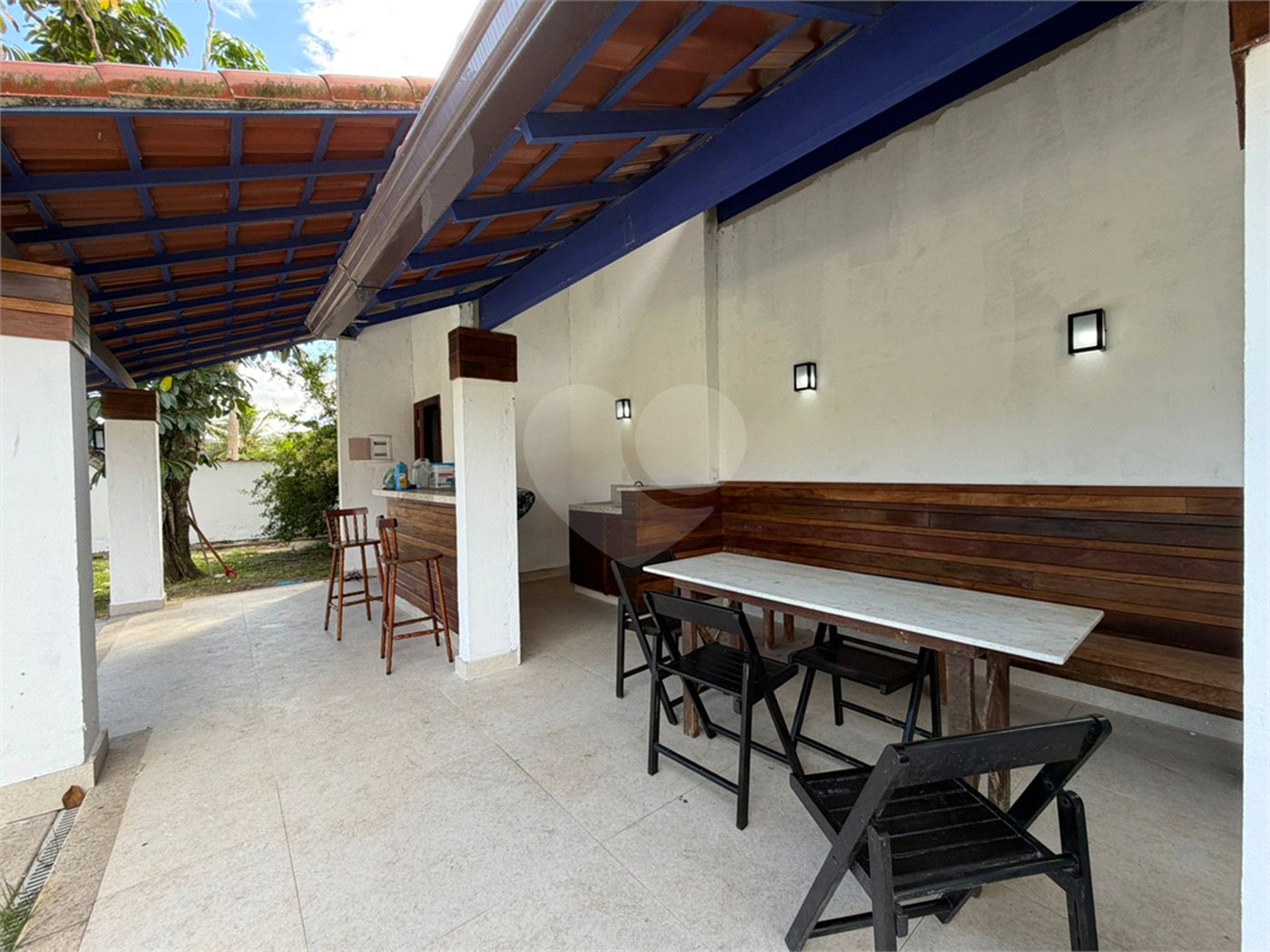 Casa à venda com 4 quartos, sendo 2 suítes, em Ogiva, Cabo Frio, RJ