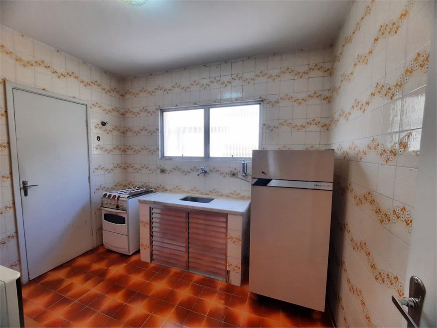 Apartamento com 3 dormitórios à venda, 72 m² por R$ 349.800,00 - Parque Enseada - Guarujá/SP