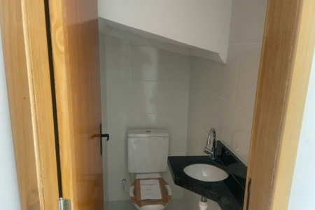 Casa de Vila à venda com 2 quartos, sendo 1 suíte, Pé na areia!!!