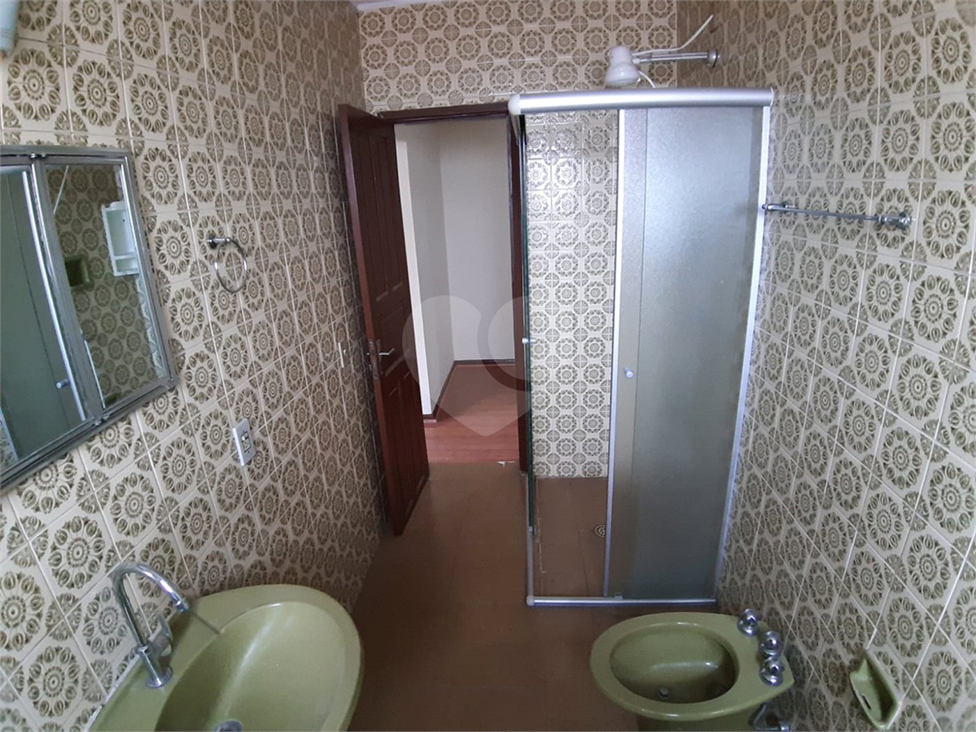 Casa à venda com 3 quartos, sendo 1 suíte,  em Vila Gomes, São Paulo, SP