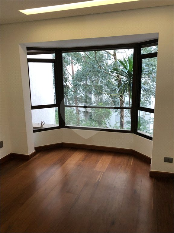 Apartamento à venda com 4 suítes em Vila Suzana, São Paulo, SP