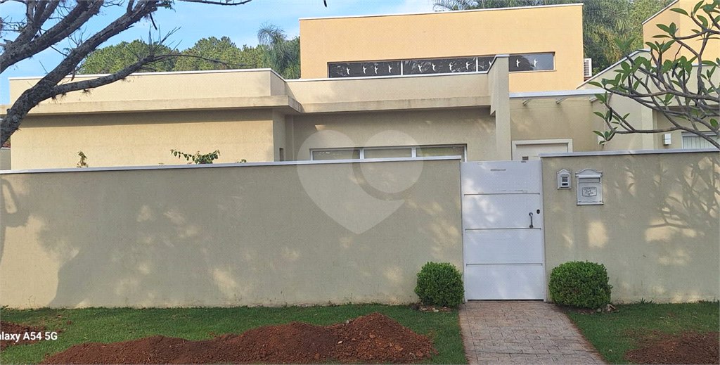 Casa à venda com 3 suítes em Condomínio Flamboyant-b, Atibaia, SP